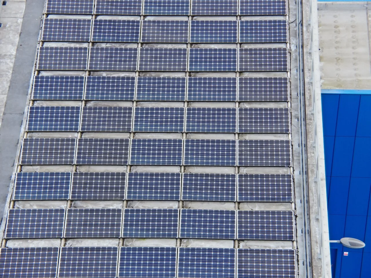 Enhancing Solar Panel Efficiency with Drone Surveys: AAI Drones' Comprehensive Approach 11 DJI 20240408065056 0004 Z